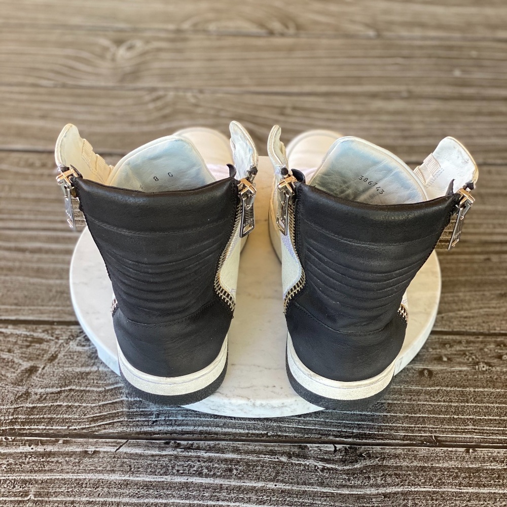 Men's Gucci Black/White Zip Up Hightop Sneakers - Picture 6 of 8